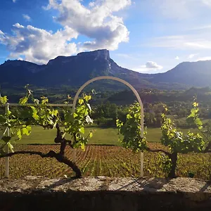 le-haut-des-vignes-domaine-des-granges-longes.hotels-rhonealpes.com/