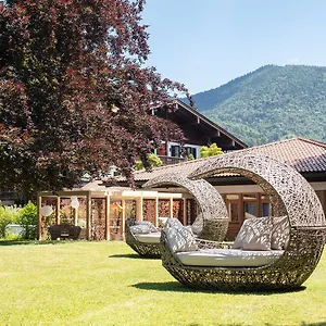 adolphine-garden.com-bavaria.com/